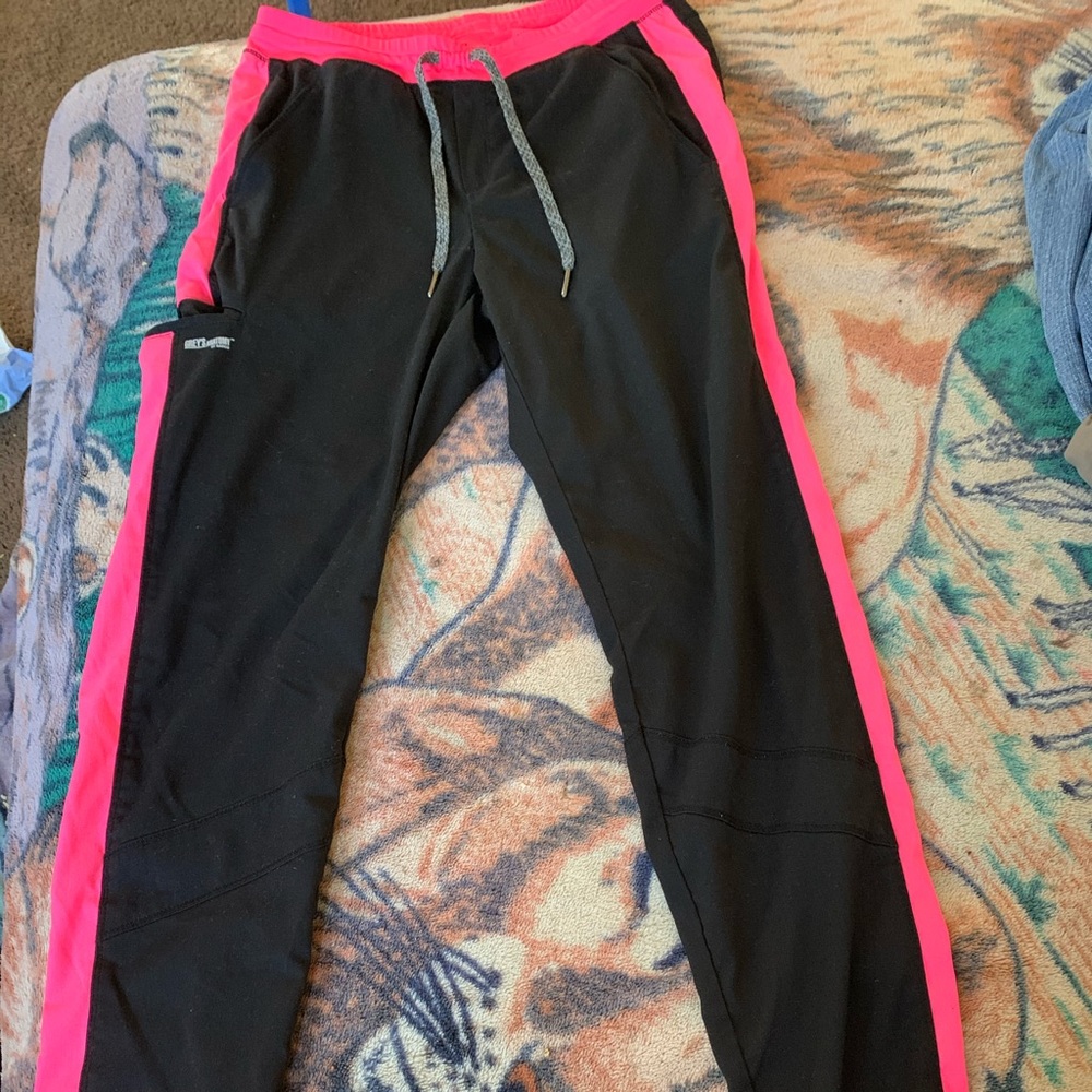 Grays anatomy pink and black scrub bottoms